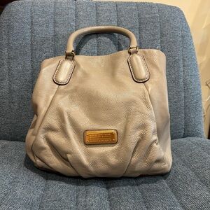Marc by Marc Jacobs Classic Q Fran Bag – Taupe Pebbled Leather – Authentic